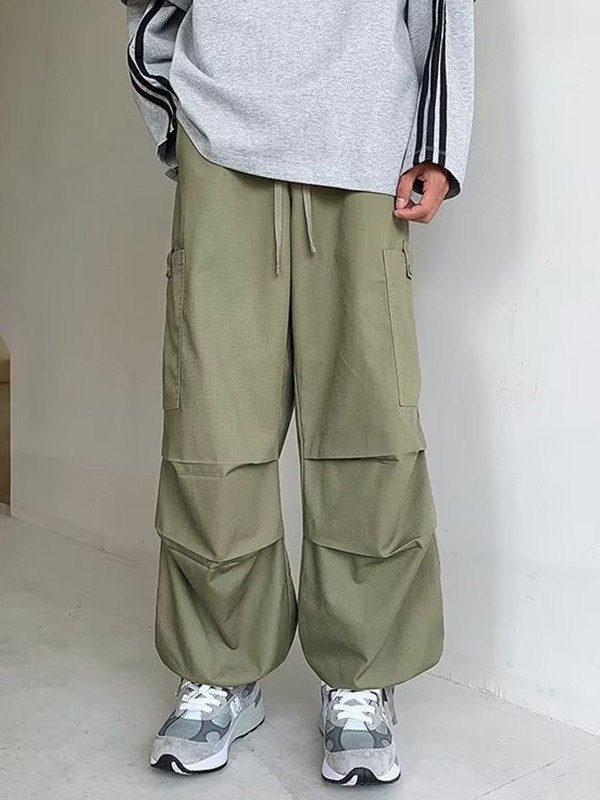 Men's Ruched Straight Leg Cargo Pants-1